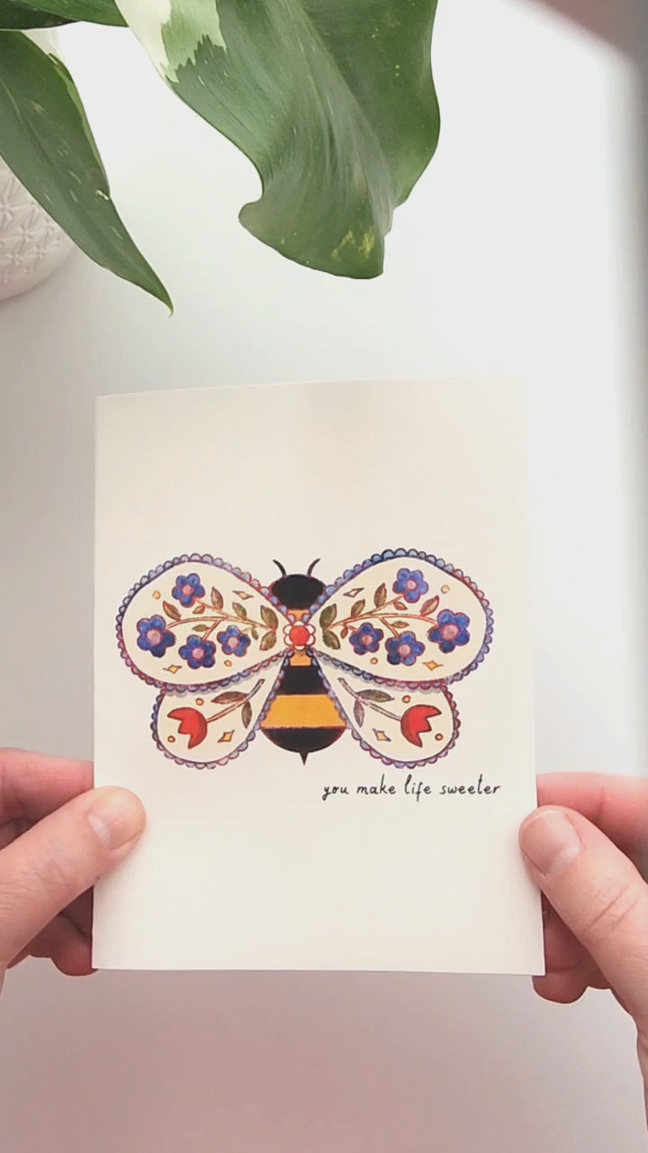 video of the floral bee card being opened