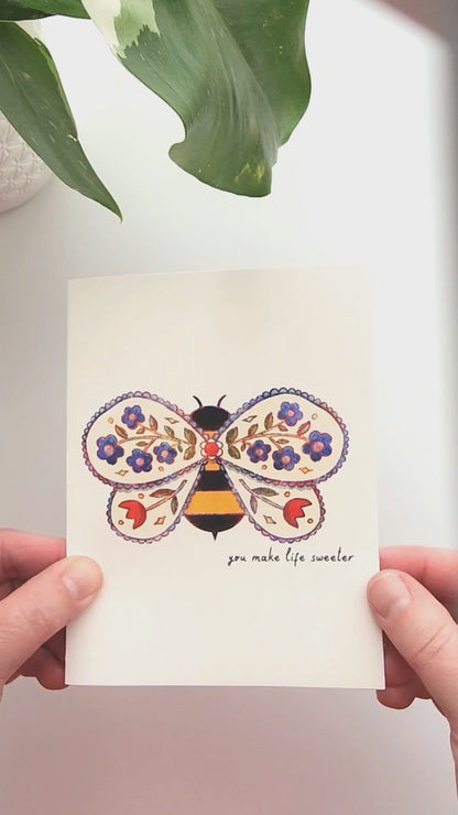 video of the floral bee card being opened